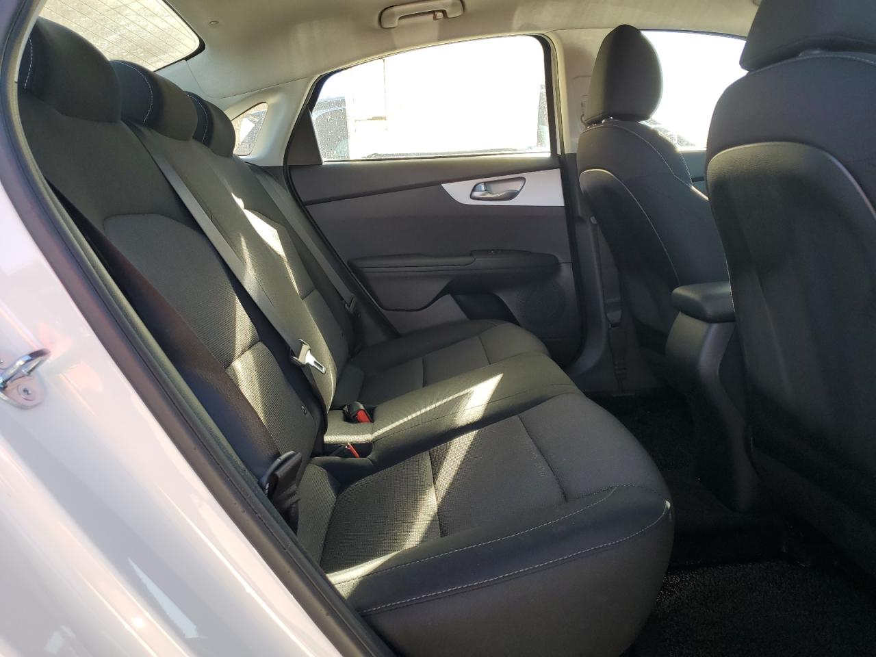 2024 Kia Forte - Image 10