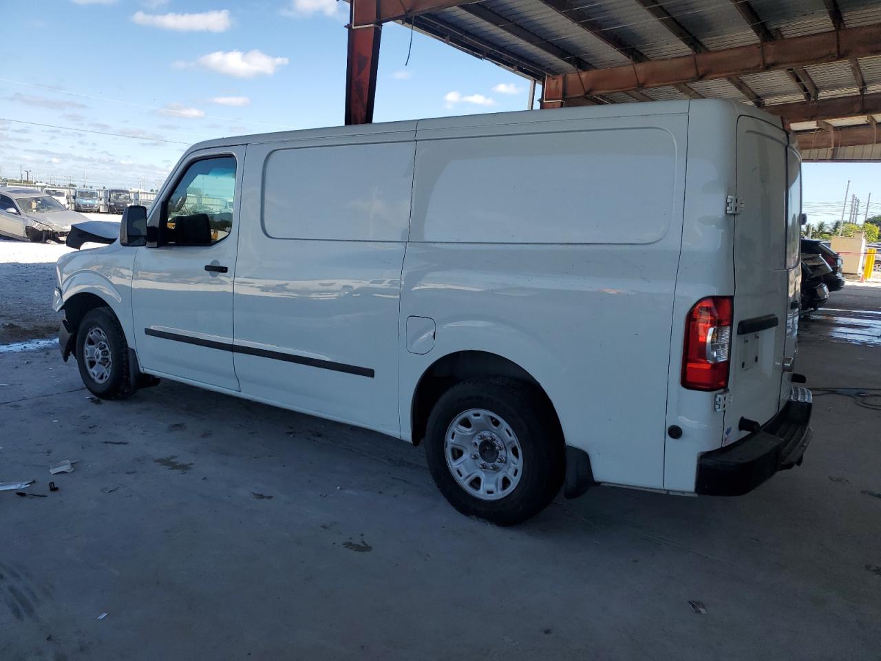 VIN 1N6BF0KX9FN800922 2015 NISSAN NV no.2