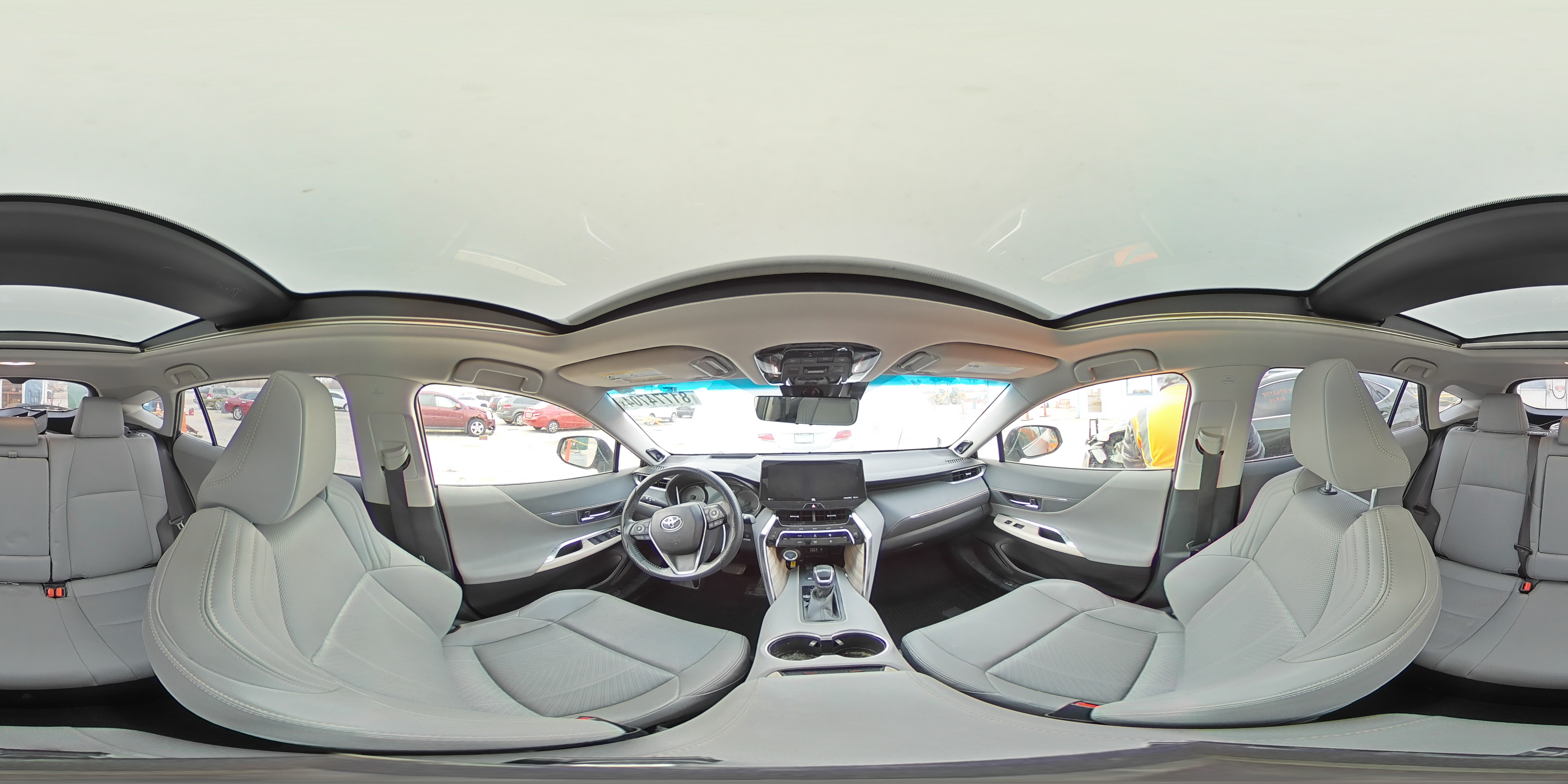 2021 Toyota Venza - Image 16