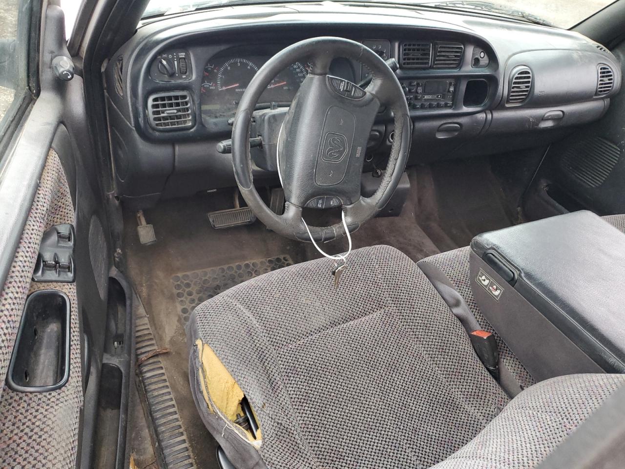 1999 Dodge RAM - Image 8