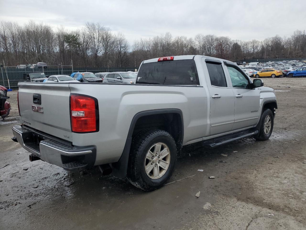 2015 GMC Sierra - Image 3