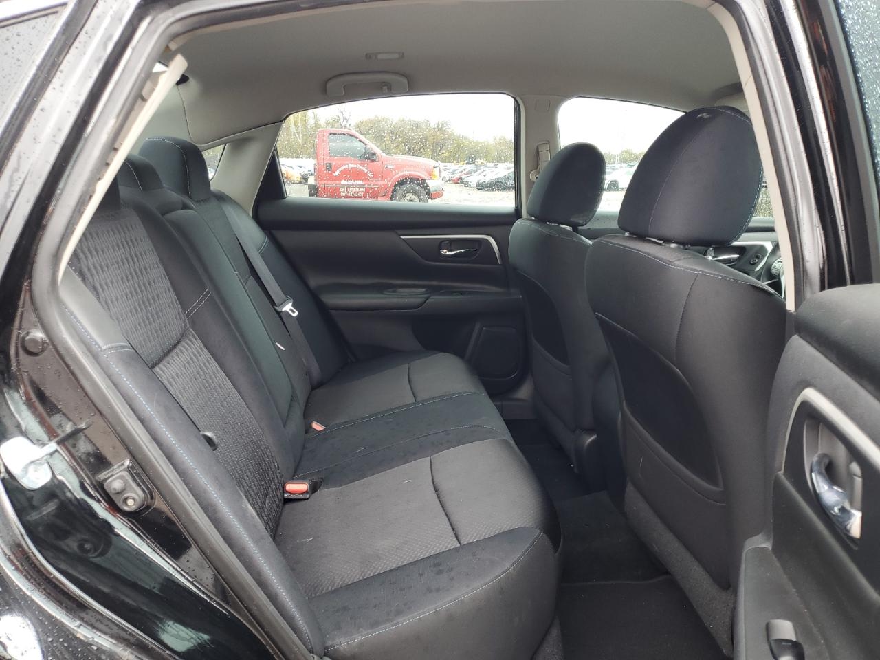 2017 Nissan Altima - Image 10