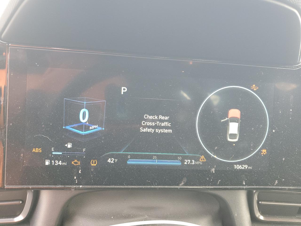 2023 Hyundai Elantra - Image 9
