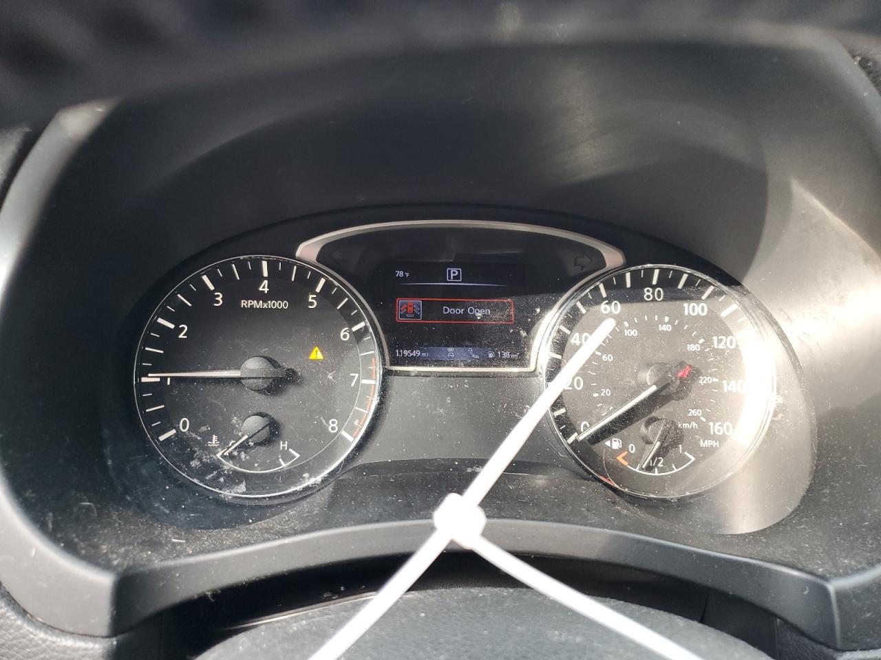 2018 Nissan Altima - Image 9