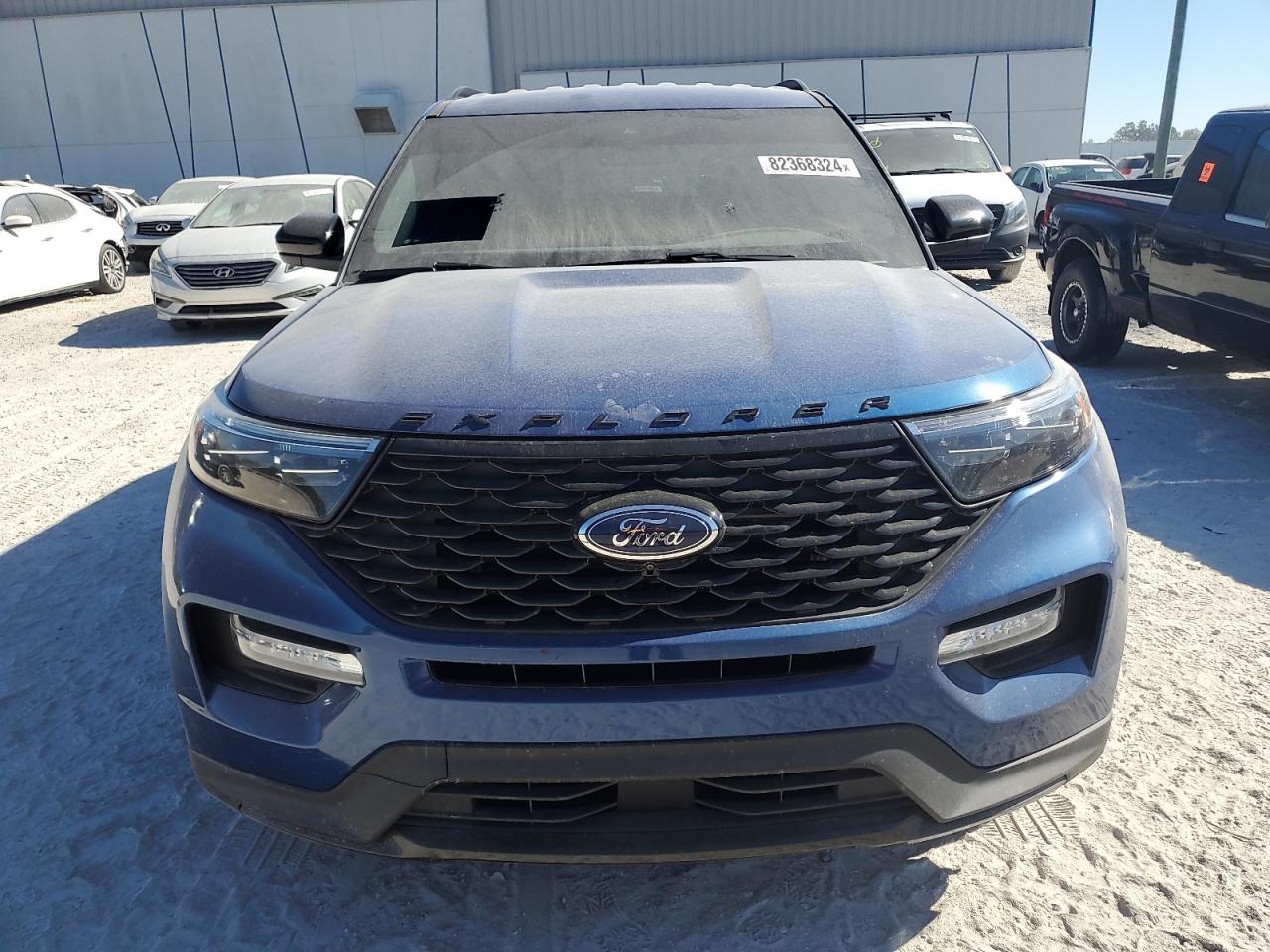 2022 Ford Explorer - Image 5