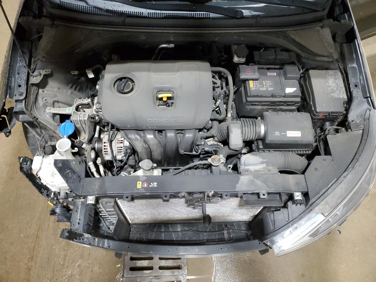 2019 Hyundai Elantra - Image 11