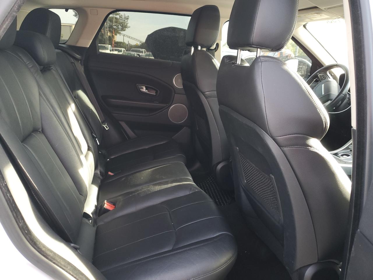 2016 Land Rover Range Rover - Image 11