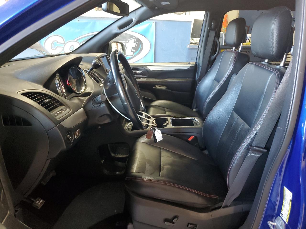 2019 Dodge Caravan - Image 7