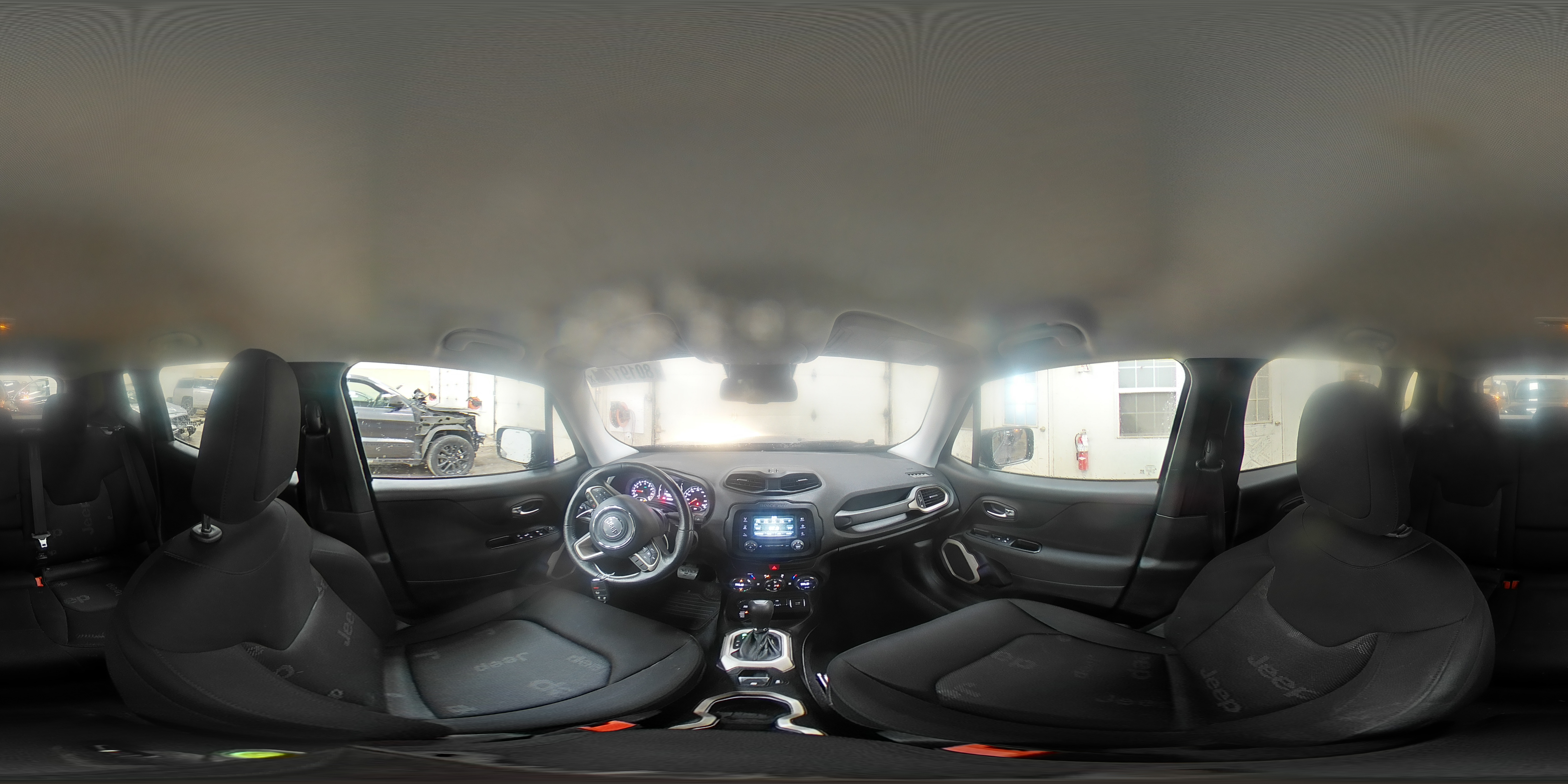 2016 Jeep Renegade - Image 15