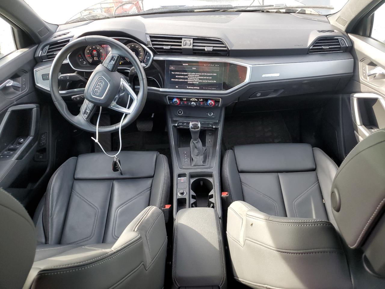 2022 Audi Q3 - Image 8