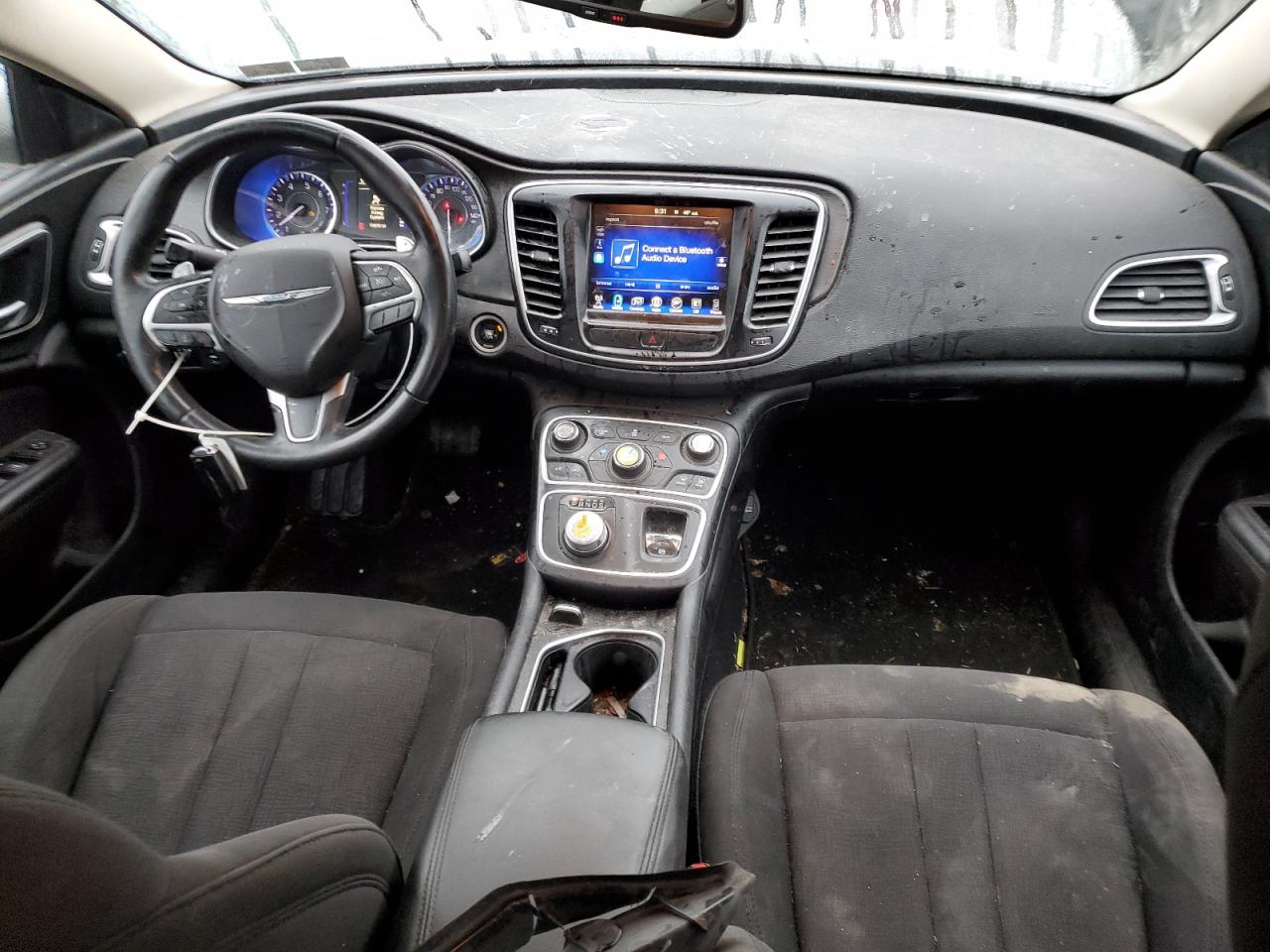 2016 Chrysler 200 - Image 8