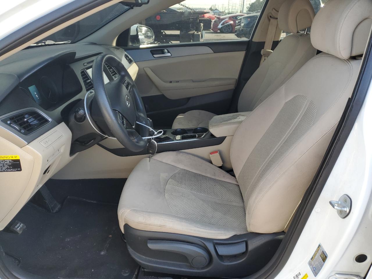 2016 Hyundai Sonata - Image 7