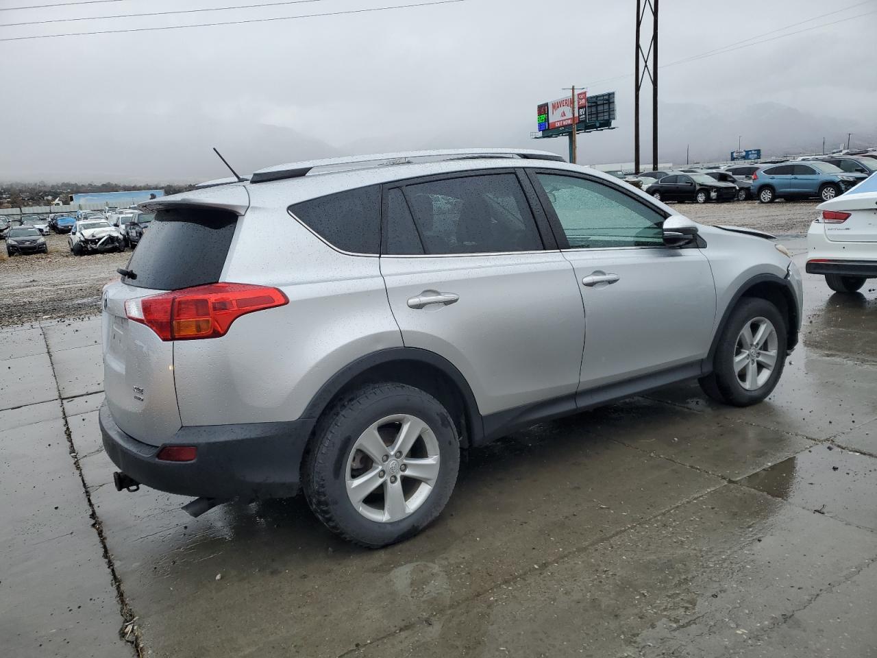 VIN 2T3RFREV6DW076001 2013 TOYOTA RAV4 no.3