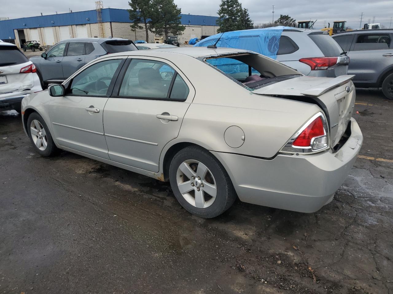 2009 Ford Fusion - Image 2