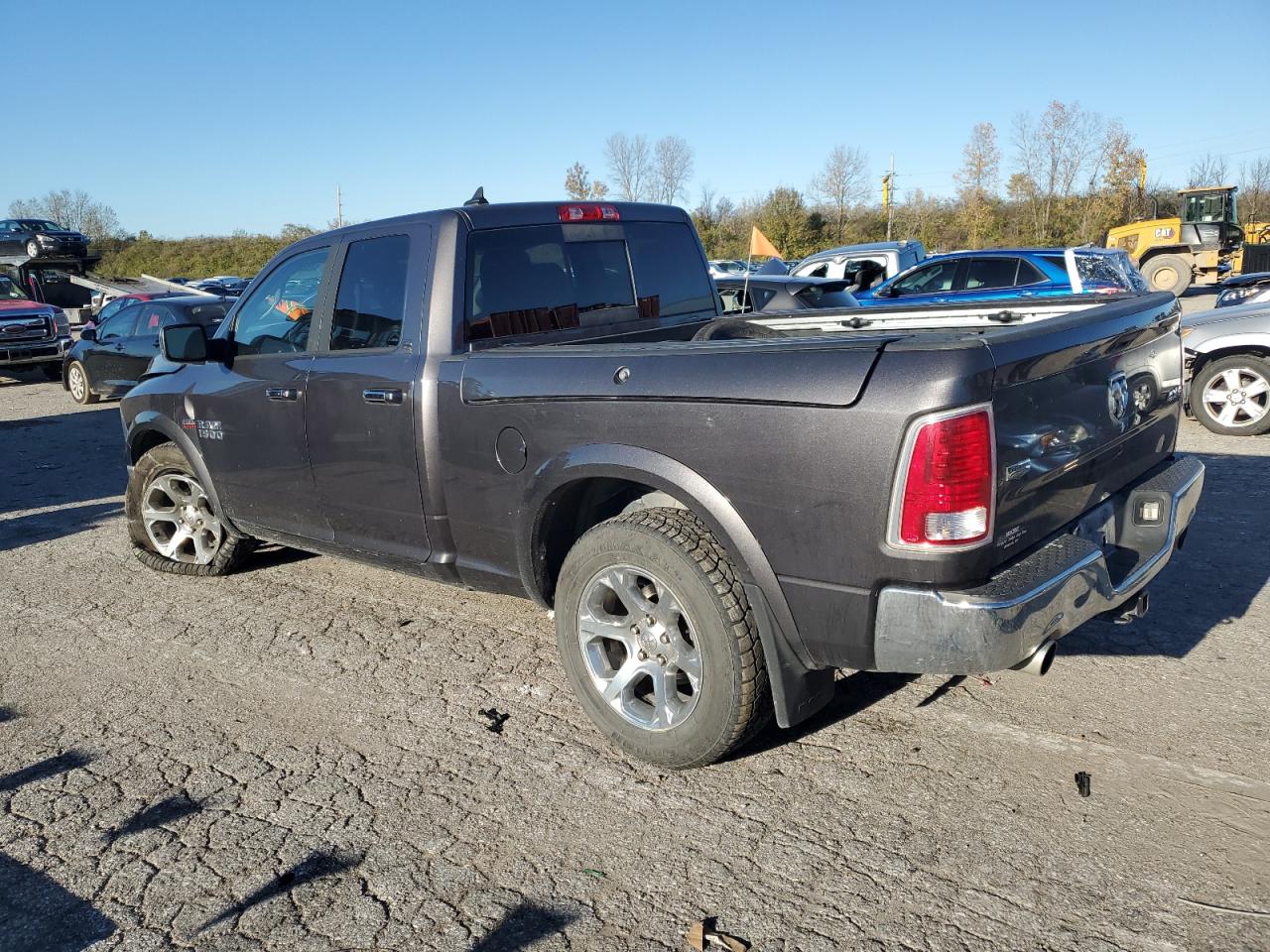 2016 RAM 1500 - Image 2