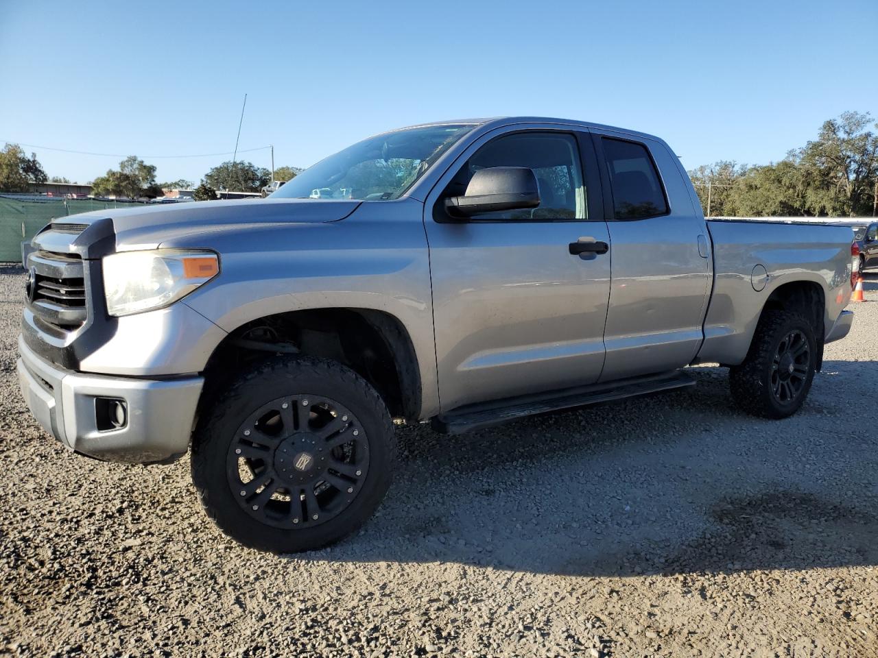 2015 Toyota Tundra - Image 1