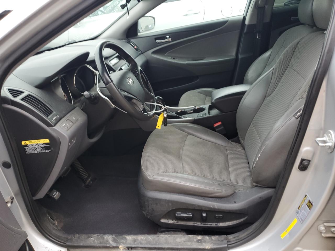 2013 Hyundai Sonata - Image 7