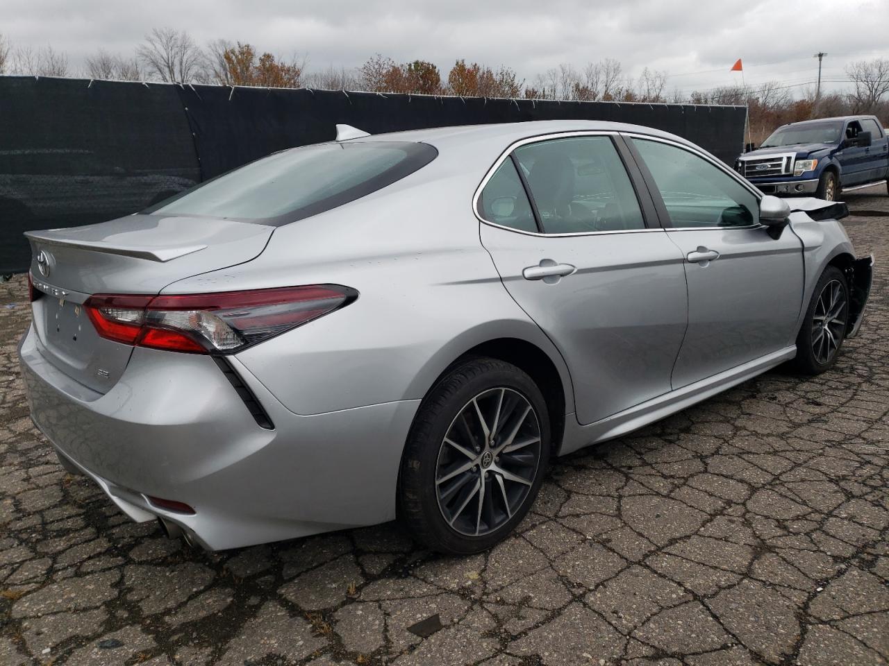 2021 Toyota Camry - Image 3