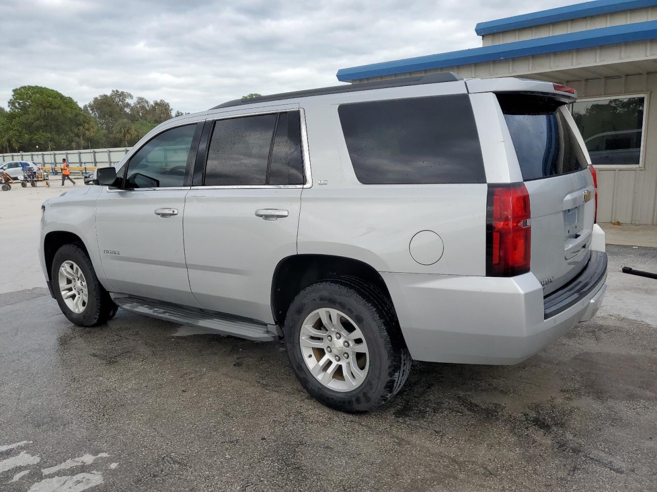 2015 Chevrolet Tahoe C1500 Ls VIN: 1GNSCAKC3FR256027 Lot: 81693384