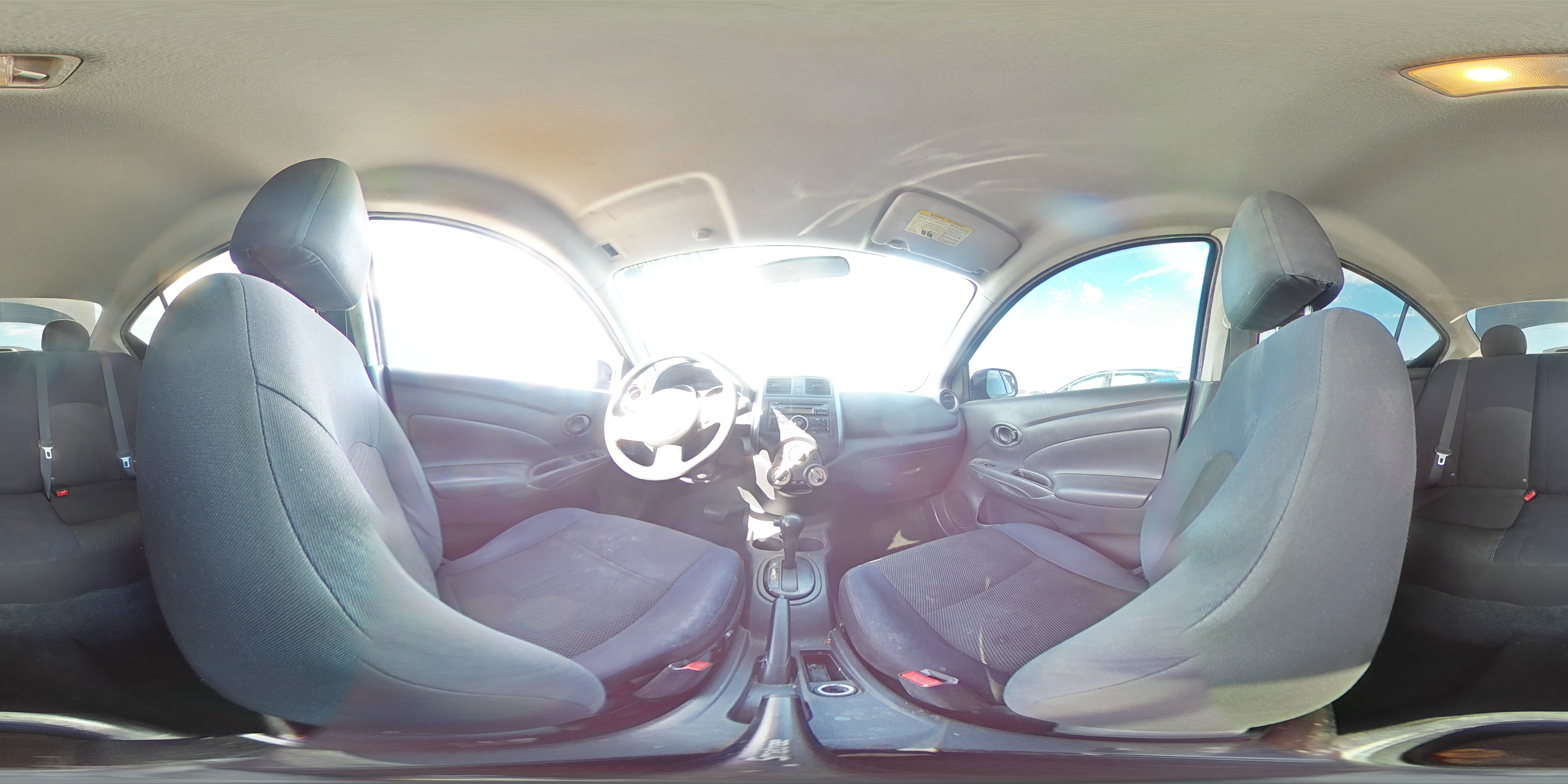 2012 Nissan Versa - Image 13