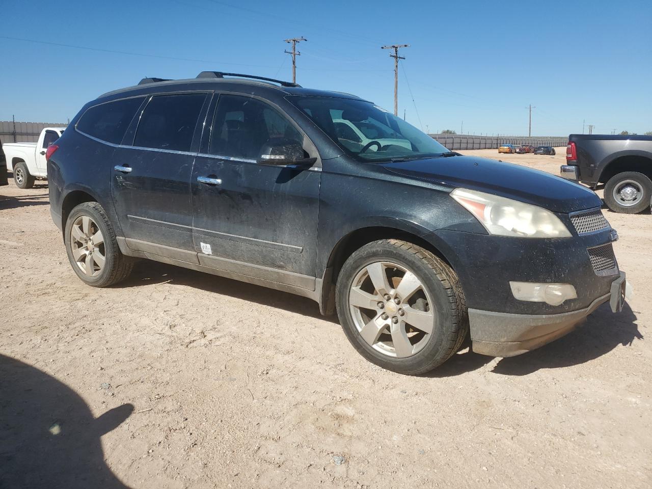 2010 Chevrolet Traverse - Image 4