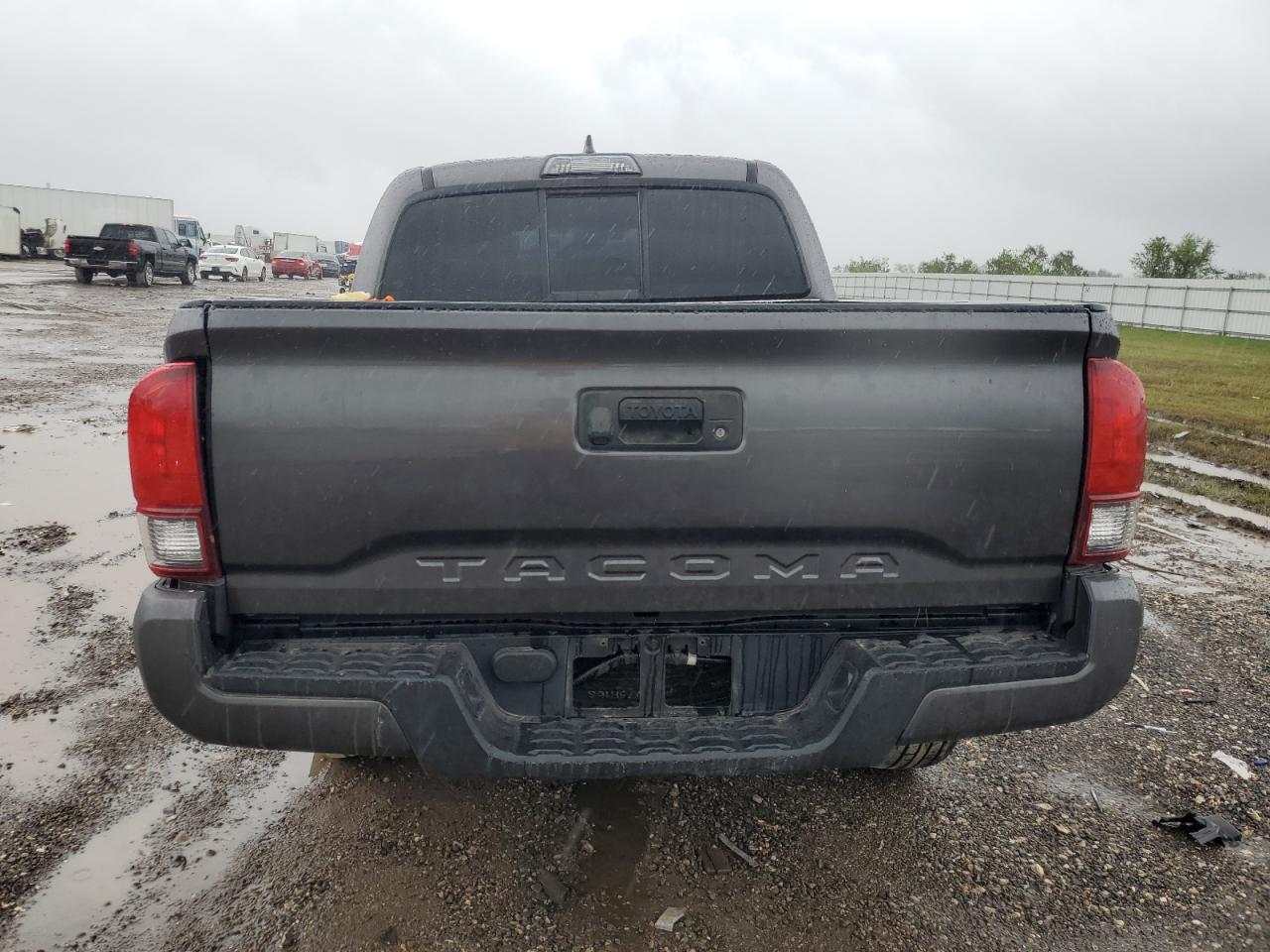 2018 Toyota Tacoma Double Cab VIN: 5TFAX5GN6JX121249 Lot: 80708314