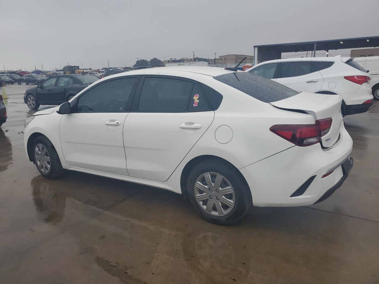 2022 Kia Rio - Image 2