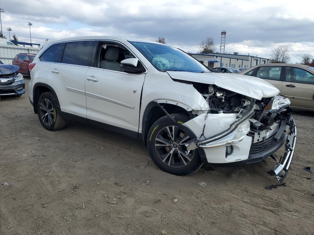 2019 Toyota Highlander - Image 4