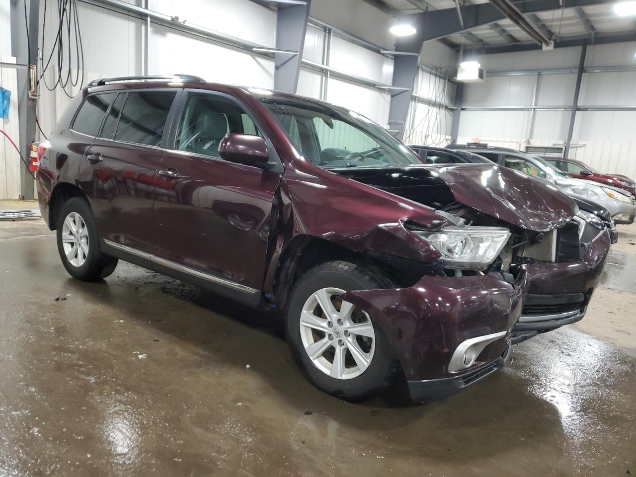 VIN 5TDBK3EH4DS258902 2013 TOYOTA HIGHLANDER no.4