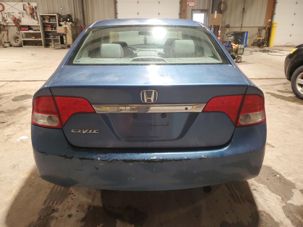 2010 Honda Civic Lx VIN: 2HGFA1F52AH581421 Lot: 82009354