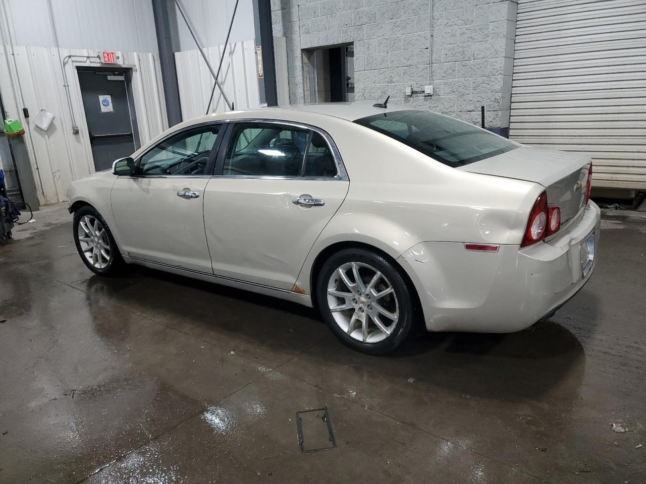 2010 Chevrolet Malibu - Image 2