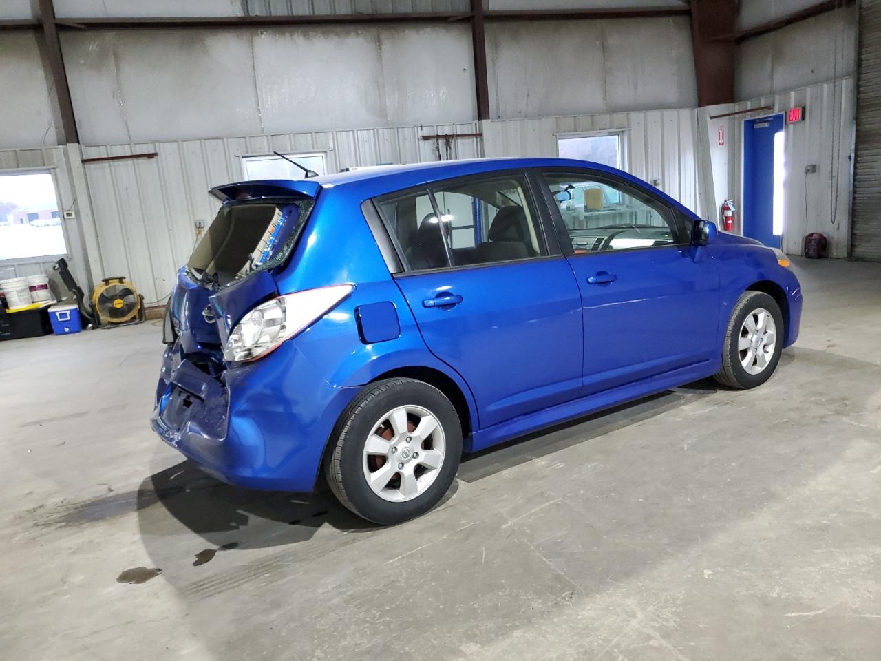 2010 Nissan Versa - Image 3
