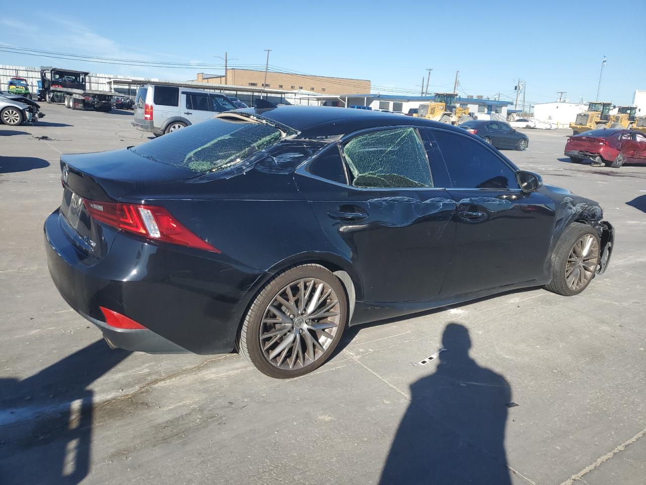 VIN JTHBF1D24E5011326 2014 LEXUS IS no.3