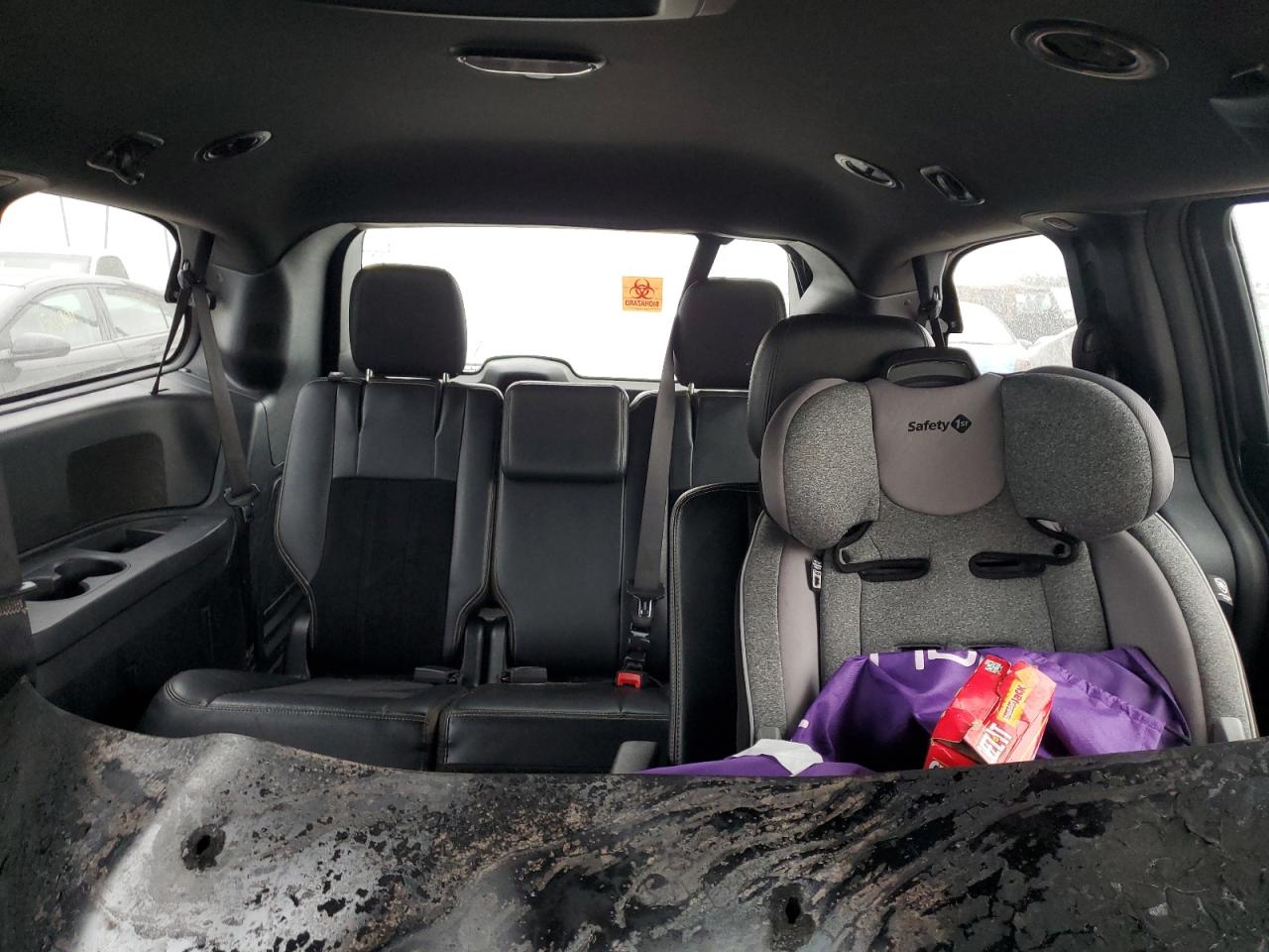 2017 Dodge Caravan - Image 10