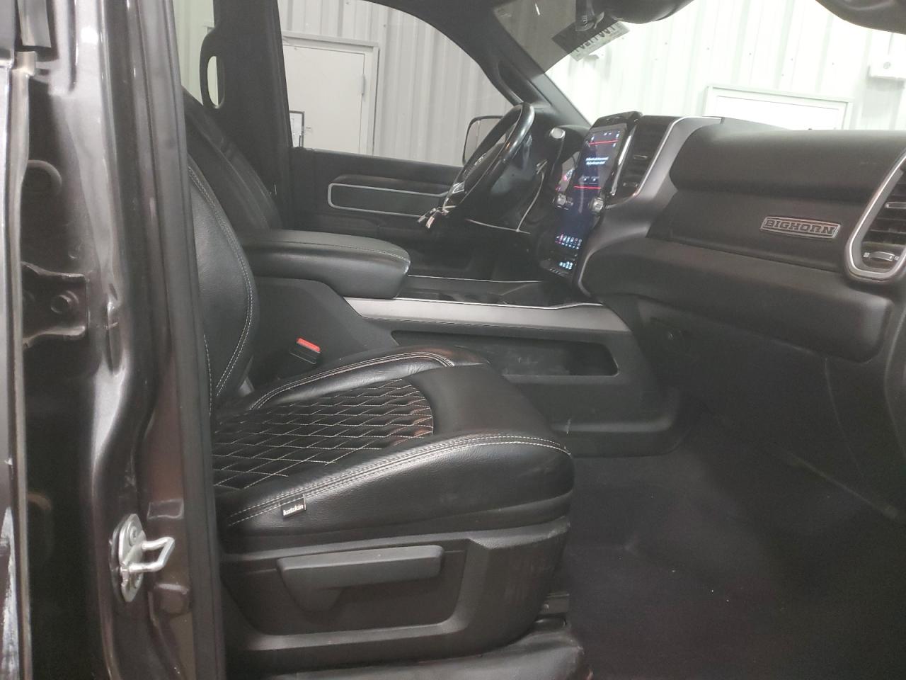2021 RAM 3500 - Image 7
