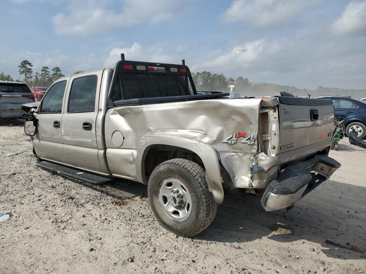 2001 GMC Sierra - Image 2