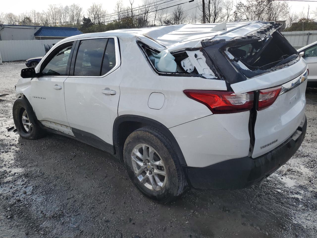 VIN 1GNERFKW8KJ134078 2019 CHEVROLET TRAVERSE no.2