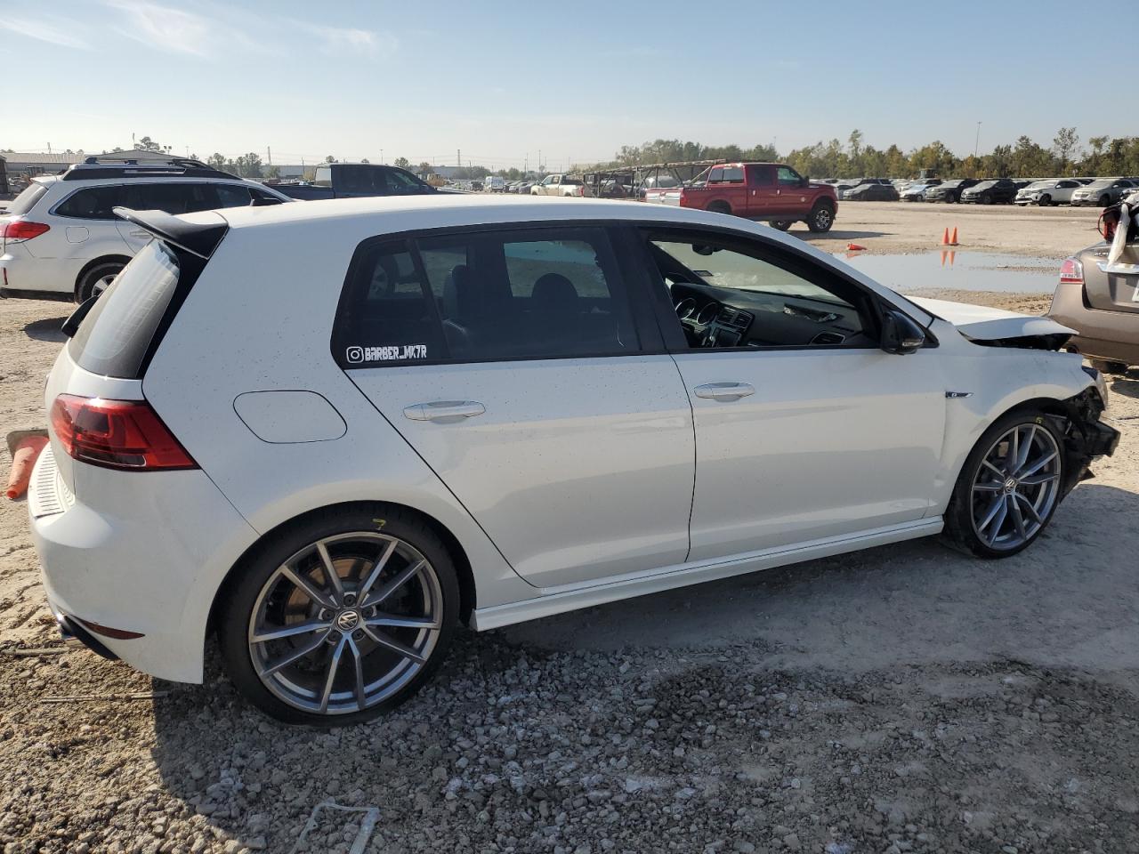 2017 Volkswagen Golf - Image 3