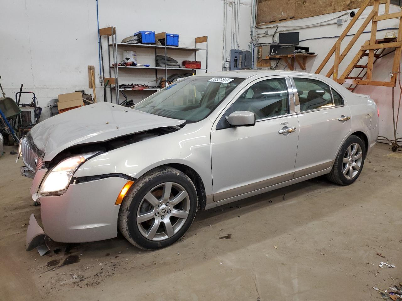 2010 Mercury Milan - Image 1