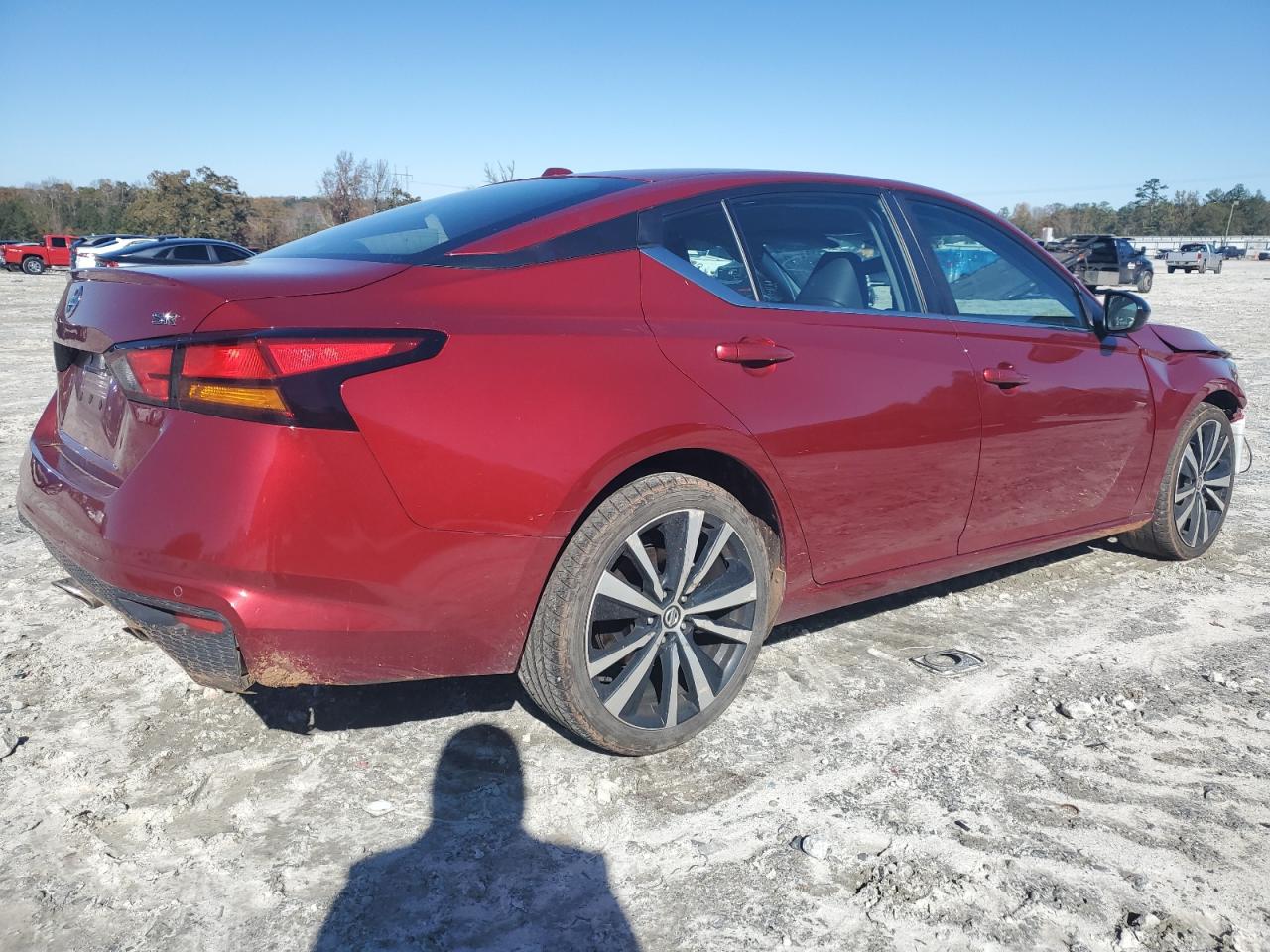 2021 Nissan Altima - Image 3