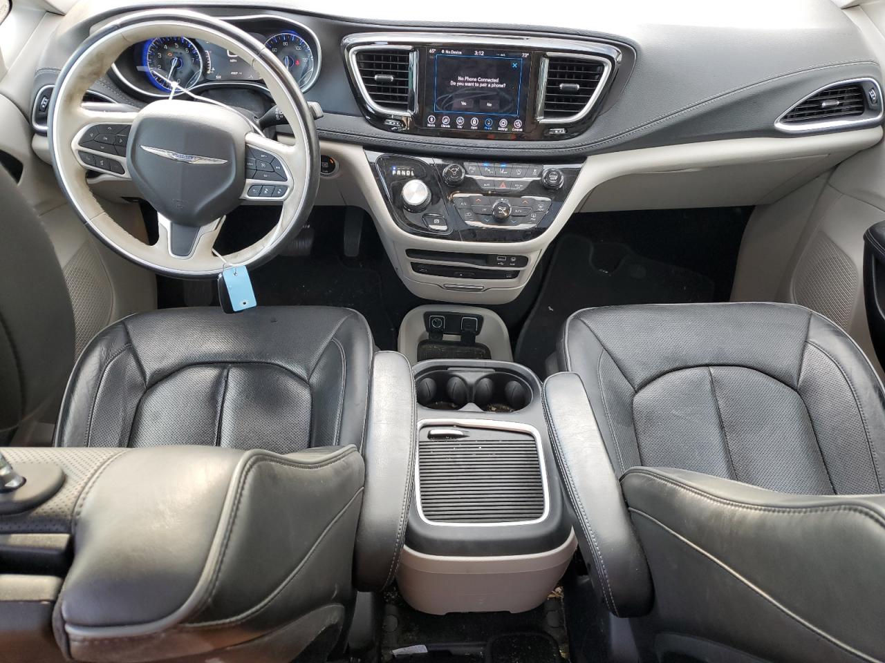 2020 Chrysler Pacifica - Image 8