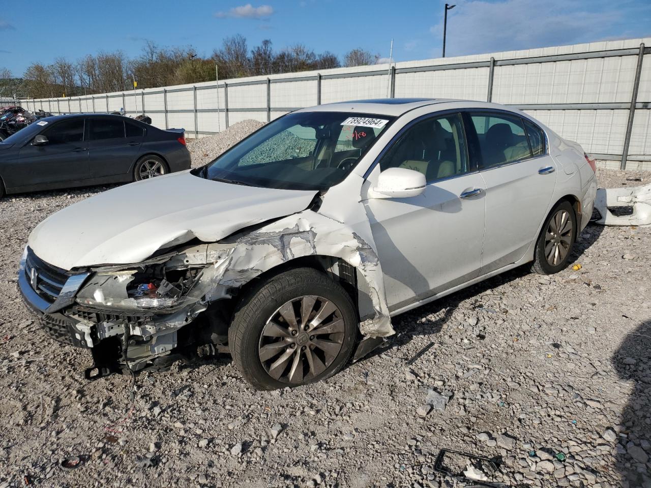 VIN 1HGCR3F89DA014594 2013 HONDA ACCORD no.1