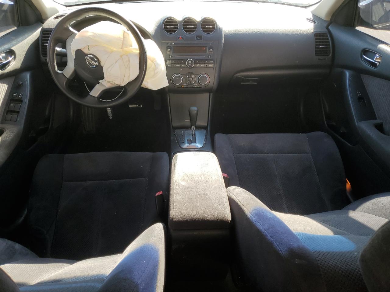 2009 Nissan Altima - Image 8