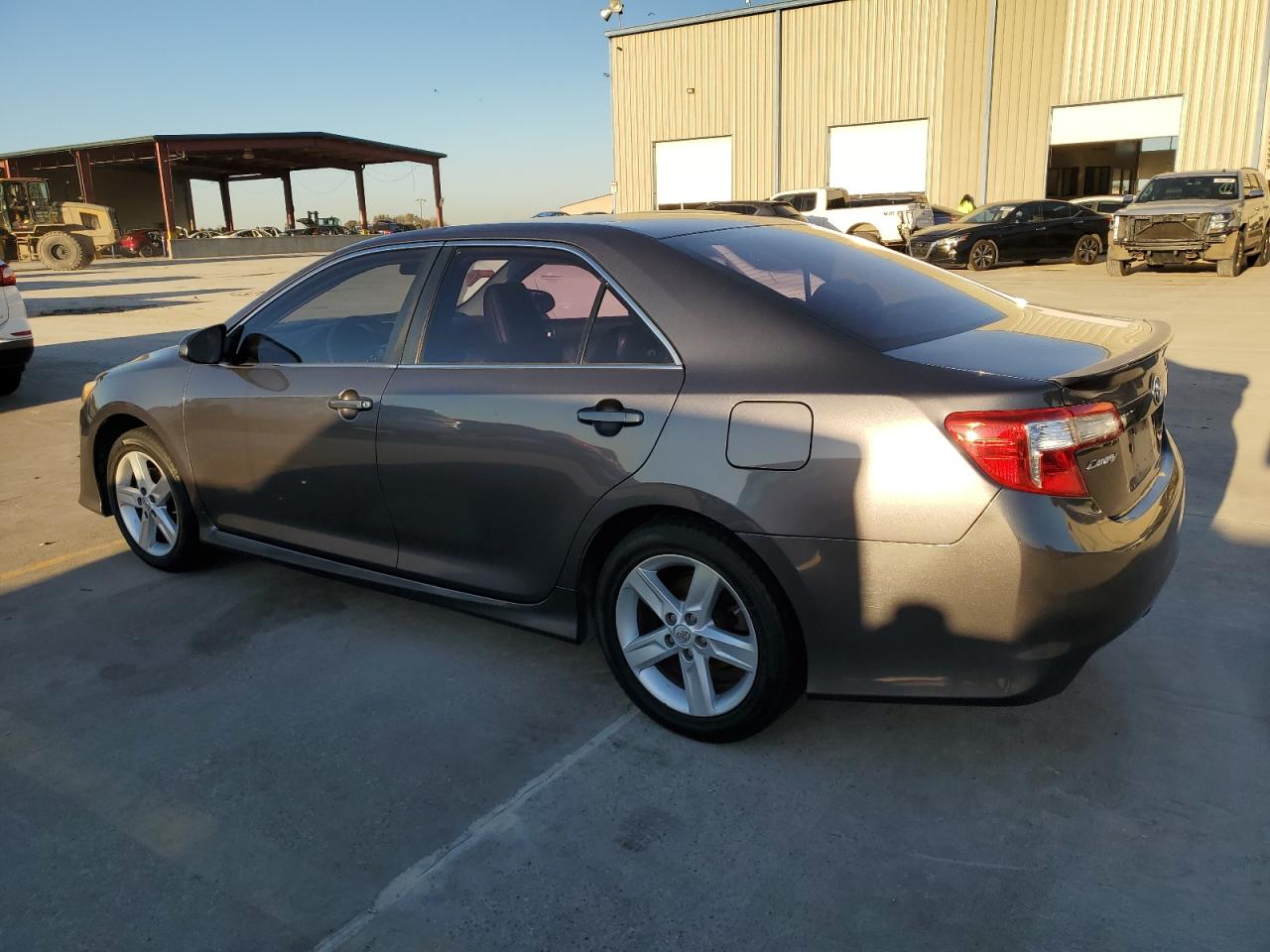 2014 Toyota Camry - Image 2