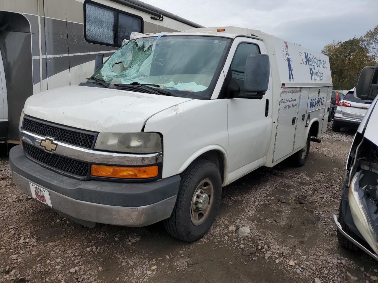 2013 Chevrolet Express - Image 1