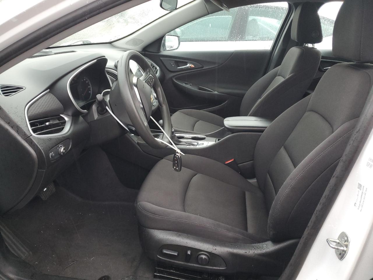 2023 Chevrolet Malibu - Image 7