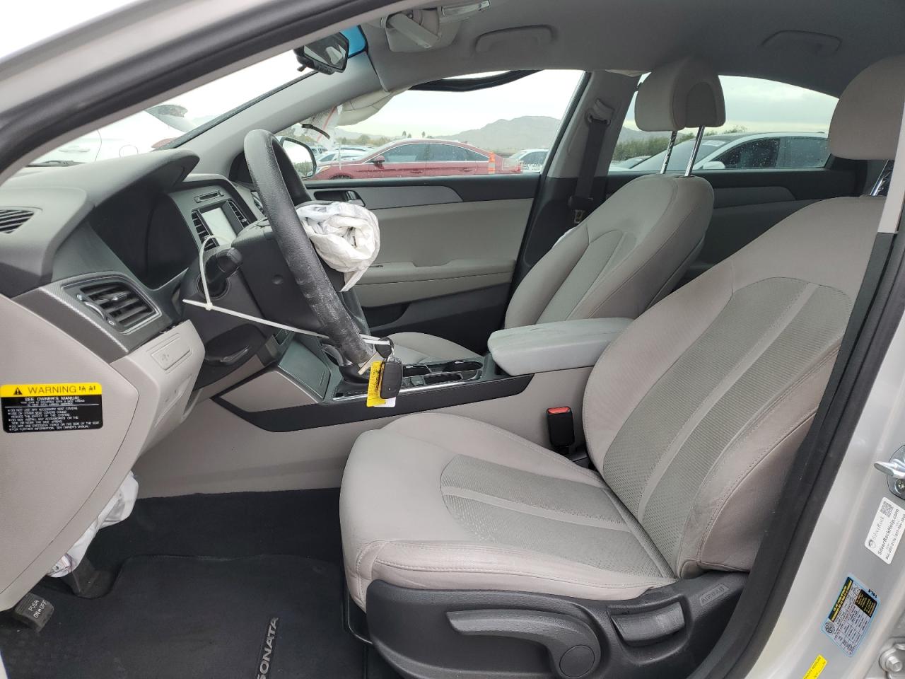 2017 Hyundai Sonata - Image 7