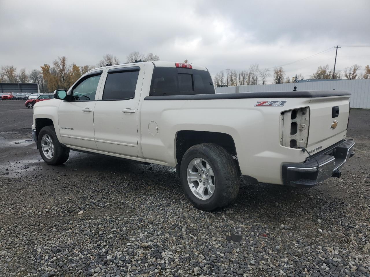2015 Chevrolet Silverado - Image 2