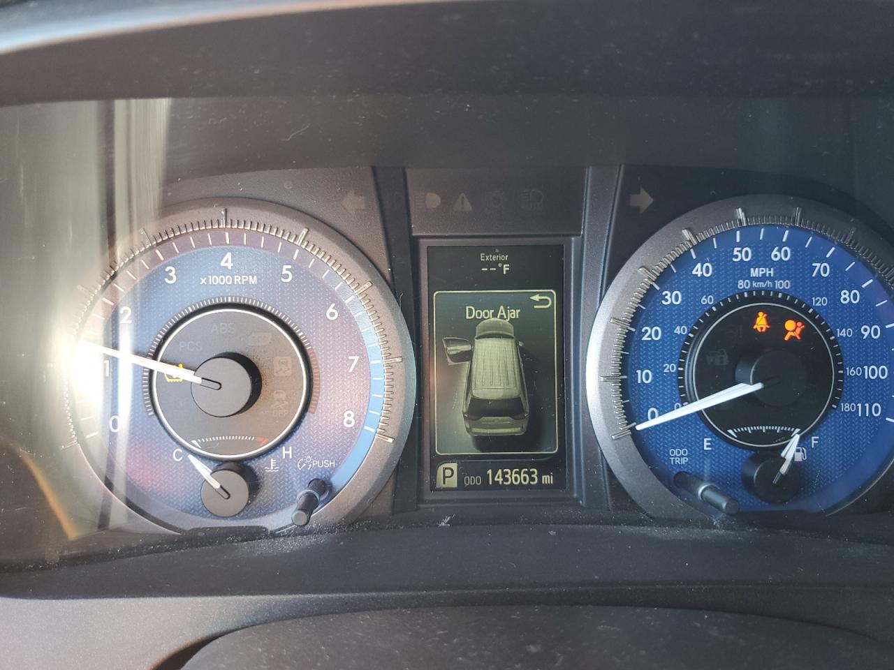 2015 Toyota Sienna - Image 9