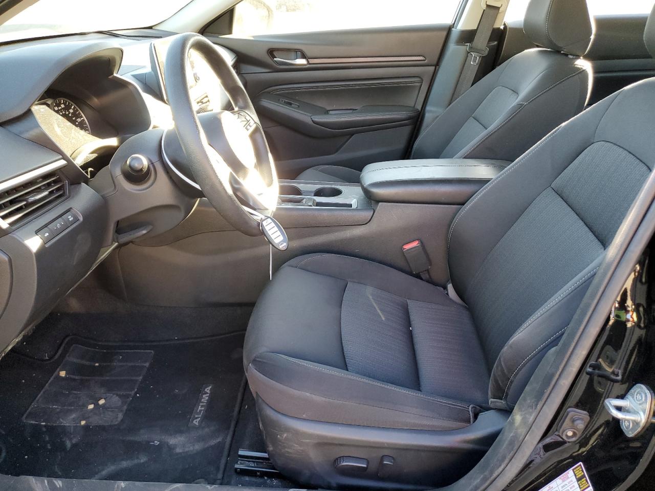 2020 Nissan Altima - Image 7